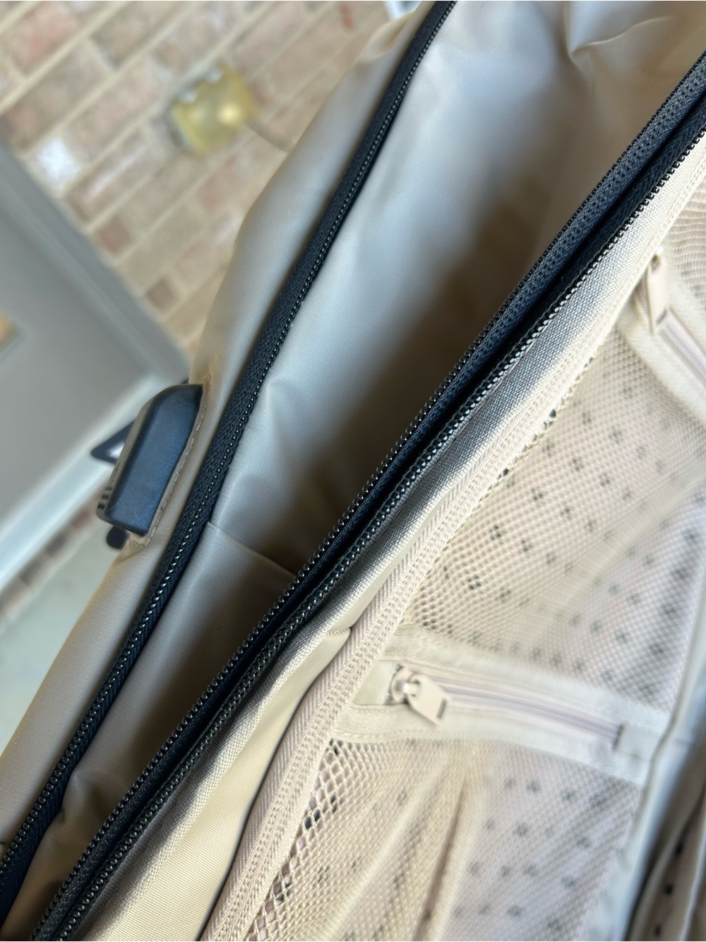 Duchamp London Expandable Travel Backpack Suitcase NEW - Picture 6 of 16